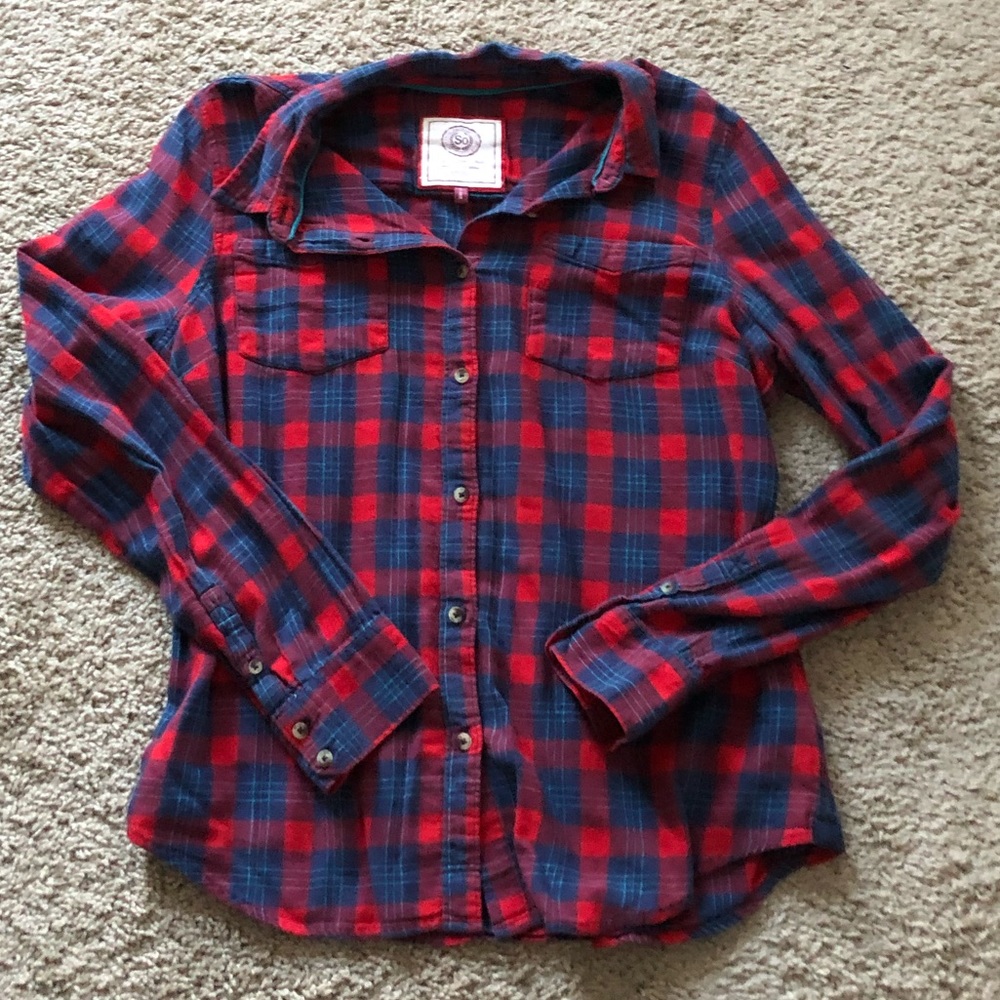 Plaid long-sleeved shirt